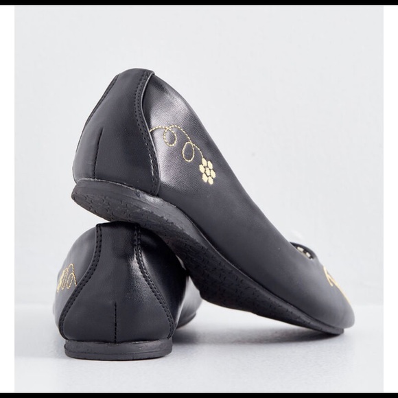 ModCloth Buzz Just Because Ballet Flat - Picture 2 of 8